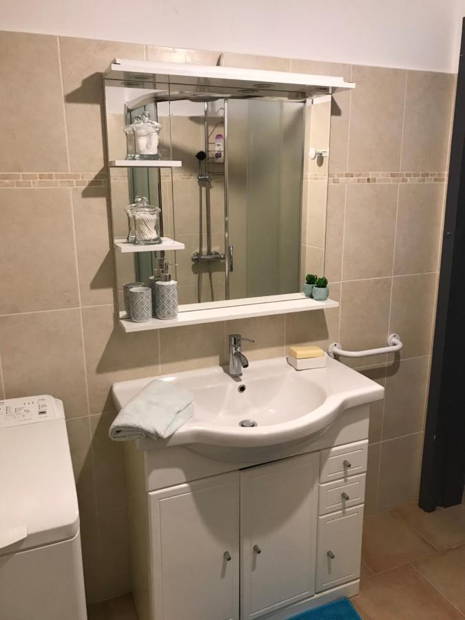 Studio tout équipé de 27m2, à 100m de la mer, et 500m des commerces Algajola  Exterior foto
